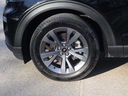 Used 2023 Ford Explorer XLT w/ Equipment Group 202A image 29