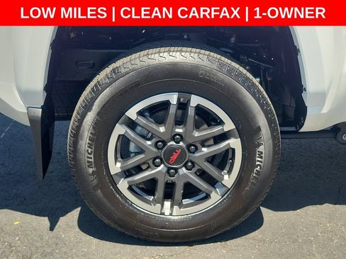 Used 2025 Toyota Tacoma TRD Sport AWD/4WD image 8