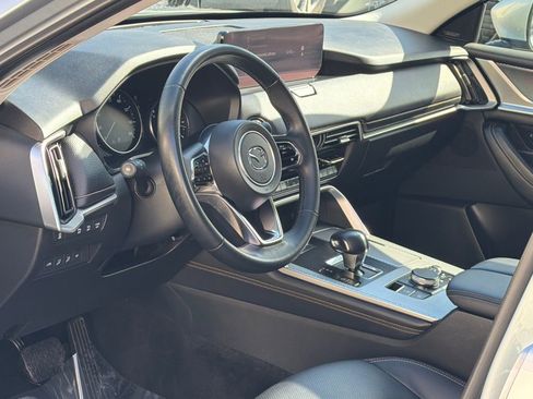 Used 2024 MAZDA CX-90 3.3 Turbo w/ Premium Package image 16