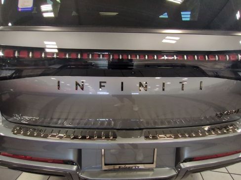 New 2026 INFINITI QX80 Autograph AWD/4WD image 32