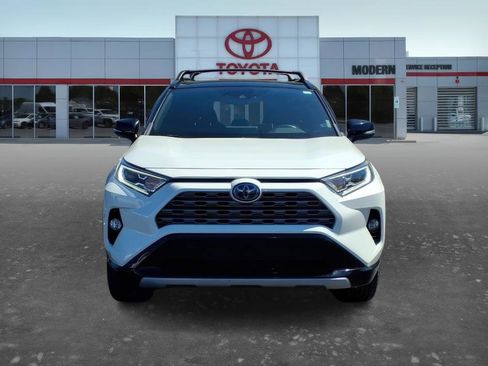Used 2019 Toyota RAV4 XSE w/ XSE Weather Package AWD/4WD image 2