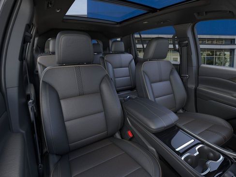 New 2026 Chevrolet Traverse High Country w/ LPO, Floor Liner Package FWD image 16