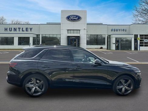 Used 2023 Genesis GV70 2.5T w/ Sport Prestige Package AWD/4WD image 4