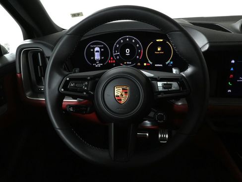 Used 2026 Porsche Cayenne S AWD/4WD image 18