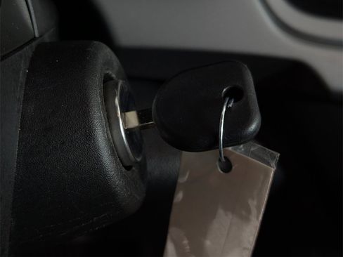 Used 2024 Chevrolet Trax RS w/ Driver Confidence Package image 31