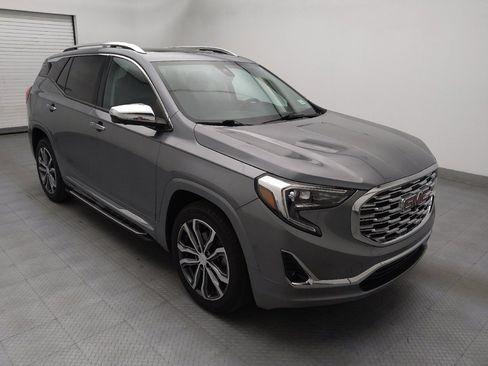 Used 2019 GMC Terrain Denali w/ Advanced Safety Package FWD image 13