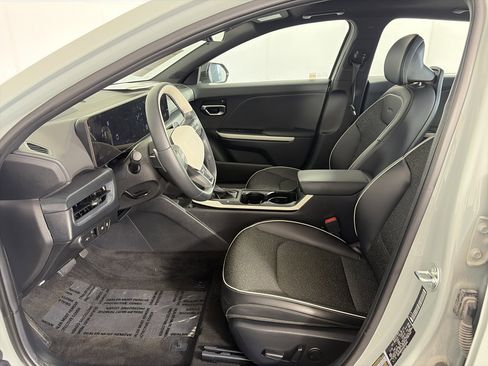 Certified 2025 Kia K4 EX w/ GT-Line Sunroof Package FWD image 6