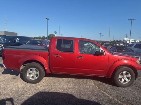 Used 2013 Nissan Frontier SV w/ SV Value Truck Pkg RWD image 8