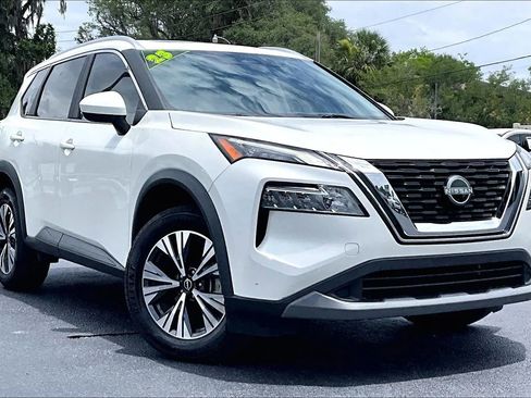 Used 2023 Nissan Rogue SV w/ SV Premium B Package FWD image 2