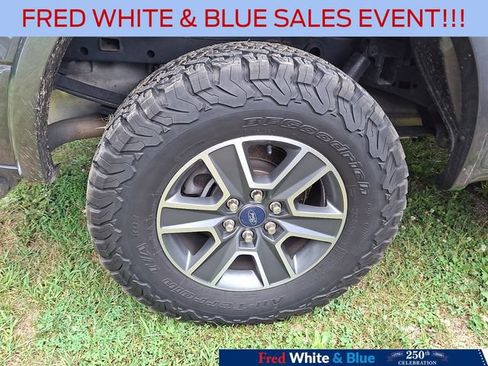 Used 2016 Ford F150 XLT w/ Equipment Group 302A Luxury AWD/4WD image 9