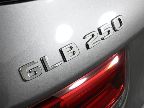 New 2026 Mercedes-Benz GLB 250 image 25