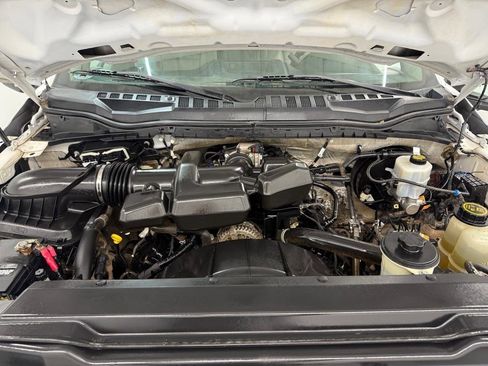 Used 2019 Ford F250 XL w/ Power Equipment Group AWD/4WD image 36