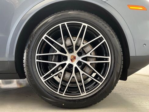 New 2026 Porsche Cayenne Coupe image 27