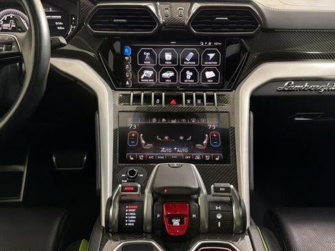 Used 2020 Lamborghini Urus AWD/4WD image 15