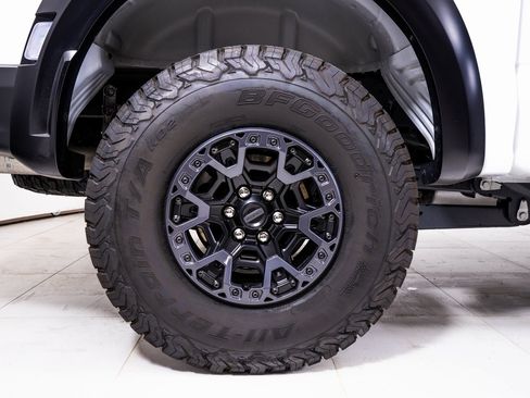 Used 2025 Ford F150 Raptor w/ Equipment Group 803A Raptor R image 13