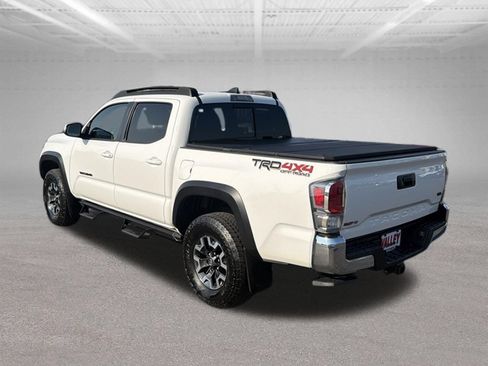 Used 2023 Toyota Tacoma TRD Off-Road AWD/4WD image 10