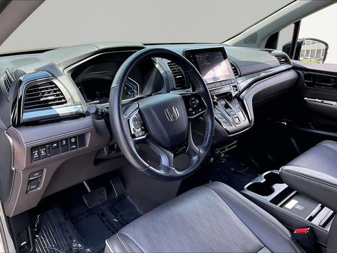 Used 2024 Honda Odyssey Elite image 14