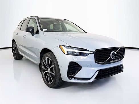 Used 2024 Volvo XC60 B5 Plus w/ Protection Package Premier AWD/4WD image 8