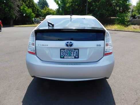 Used 2011 Toyota Prius Two FWD image 17