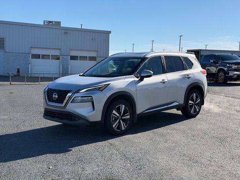 Used 2021 Nissan Rogue SL w/ Premium Package image 9