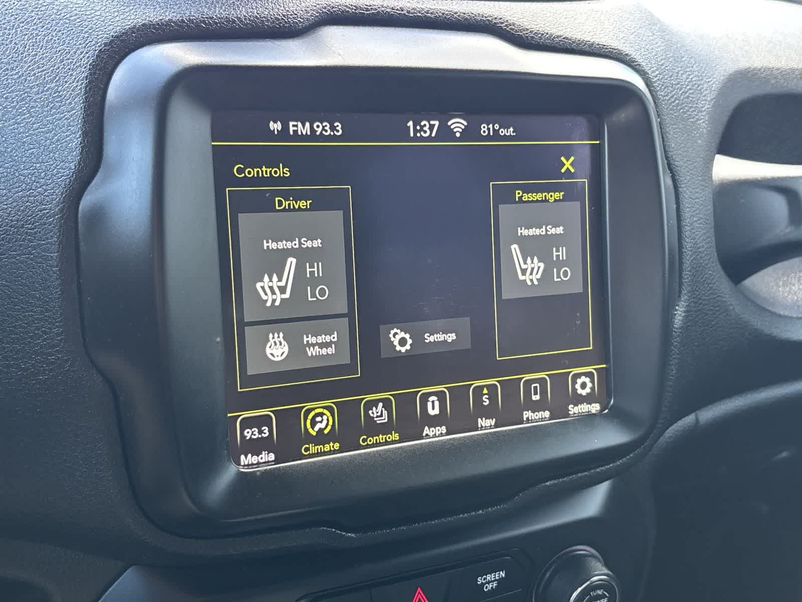 Used 2021 Jeep Renegade Latitude AWD/4WD image 16