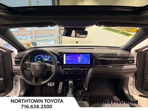 Used 2025 Toyota Camry XSE image 7