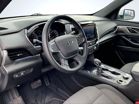 Used 2023 Chevrolet Traverse LT w/ Midnight/Sport Edition image 15