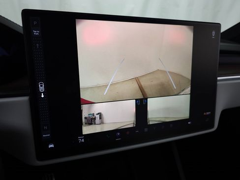 Used 2023 Tesla Model X image 30