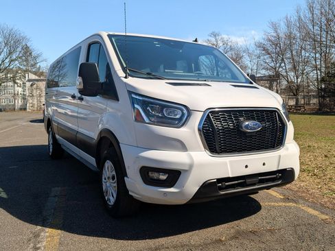 Used 2023 Ford Transit 350 XLT RWD image 3