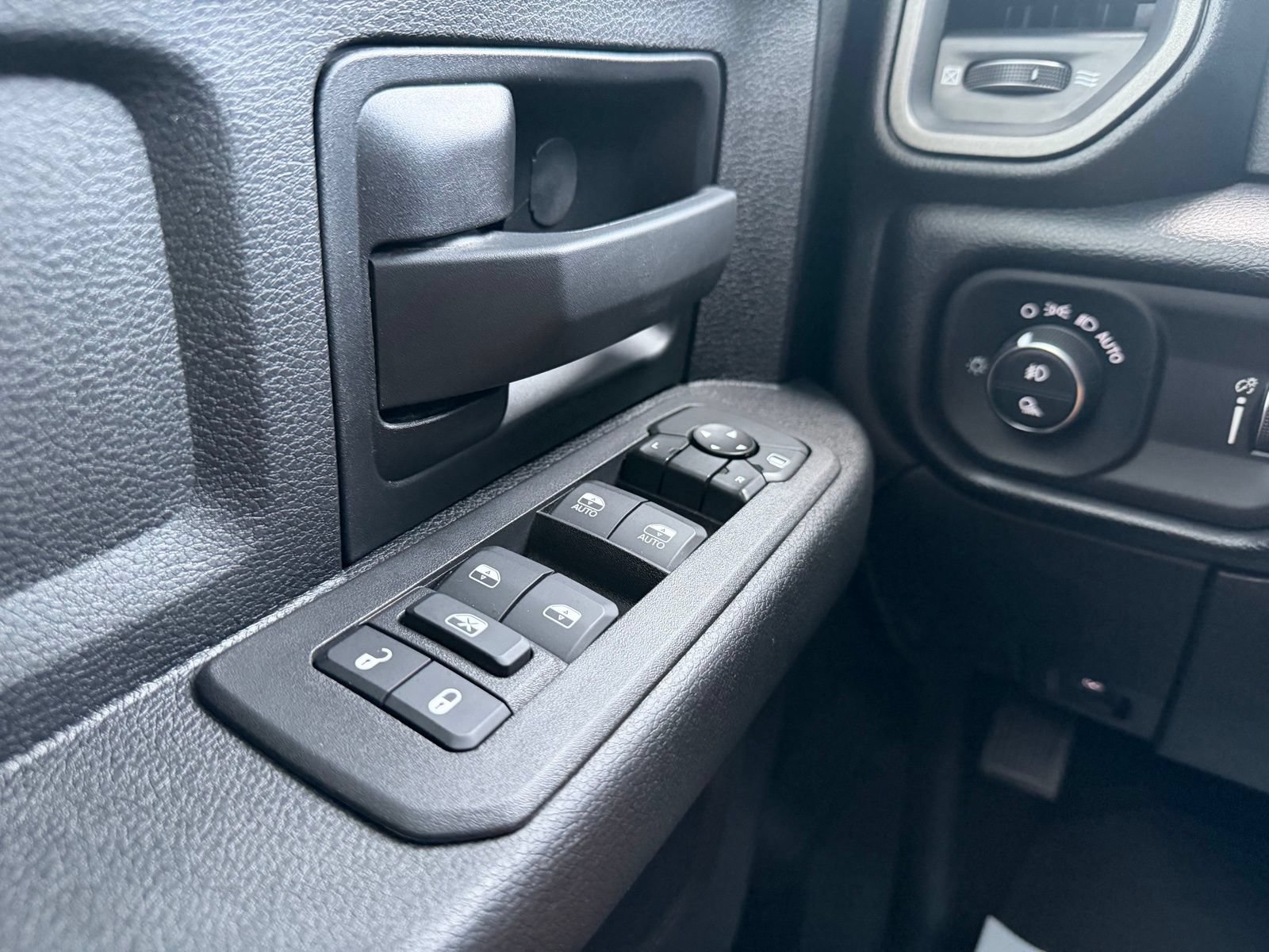 Used 2026 RAM 2500 Tradesman AWD/4WD image 26