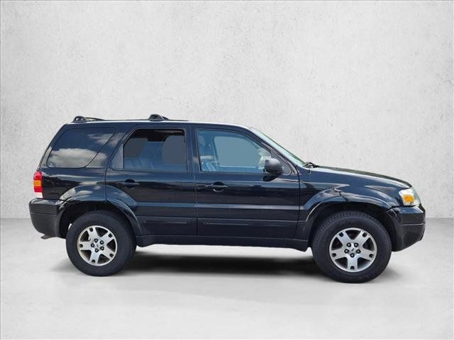 Used 2005 Ford Escape Limited FWD image 4