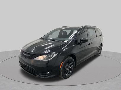 Used 2019 Chrysler Pacifica Touring-L w/ S Appearance Package