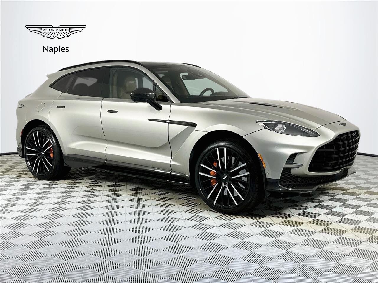 Used 2023 Aston Martin DBX 707 AWD/4WD image 1