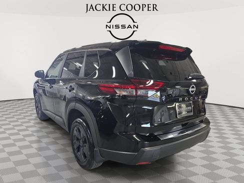 New 2026 Nissan Rogue SV FWD image 7