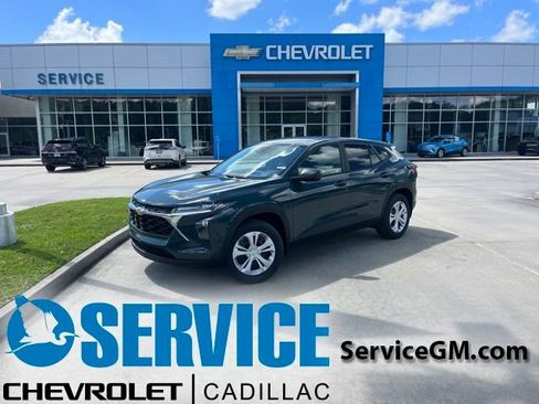 New 2026 Chevrolet Trax LS FWD image 1