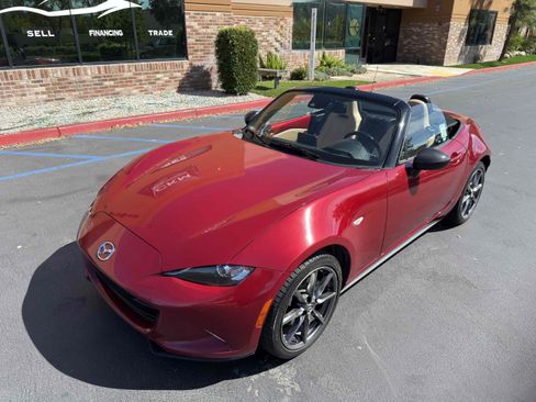 Used 2016 MAZDA MX-5 Miata Grand Touring RWD image 6