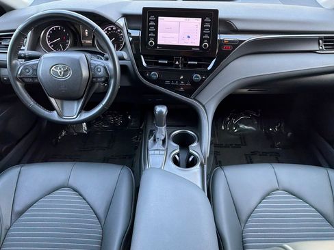 Used 2024 Toyota Camry SE image 15