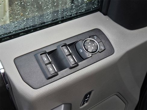 Used 2020 Ford F150 XLT w/ Equipment Group 301A Mid image 11