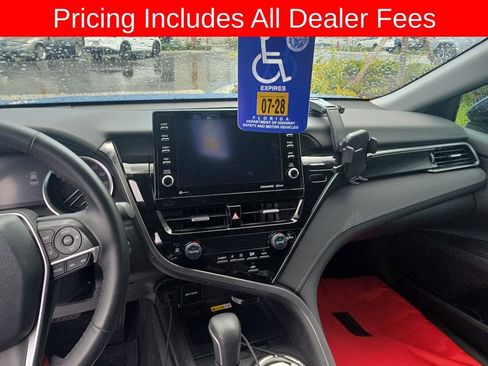 Used 2024 Toyota Camry XLE FWD image 6