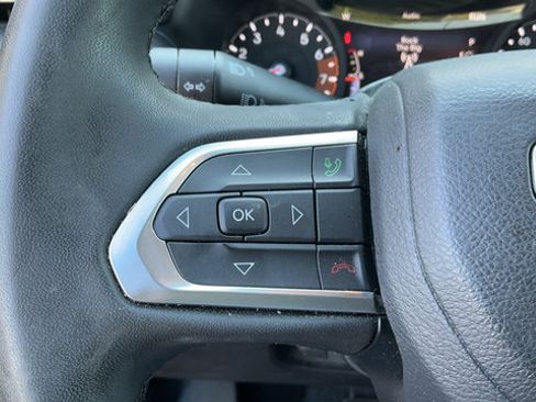 Used 2024 Jeep Compass Latitude w/ Altitude Special Edition AWD/4WD image 11