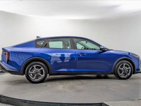 Used 2025 Kia K4 FWD image 9