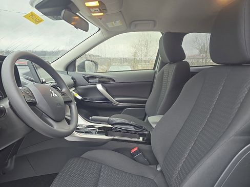 New 2026 Mitsubishi Eclipse Cross LE AWD/4WD image 11