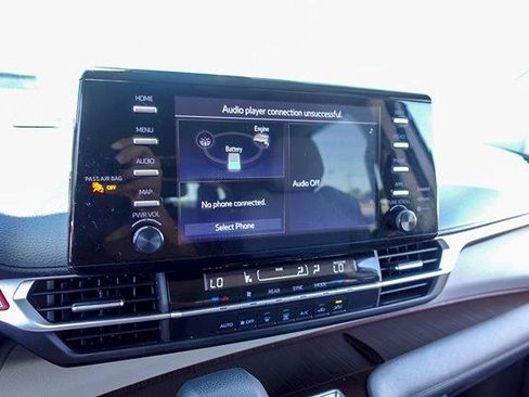 Certified 2023 Toyota Sienna LE FWD image 18