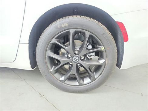 New 2026 Chrysler Pacifica Limited w/ S Appearance Package image 48