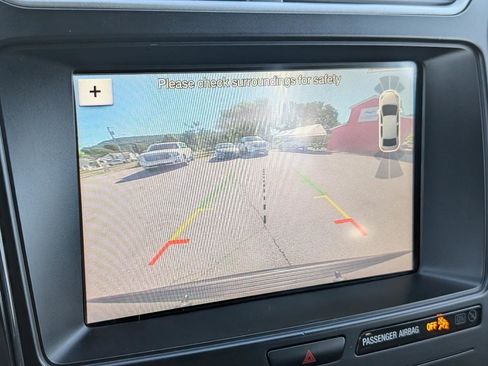 Used 2019 Ford Explorer XLT w/ Equipment Group 202A FWD image 19