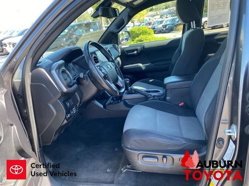 Certified 2021 Toyota Tacoma TRD Sport w/ Technology Package AWD/4WD image 30
