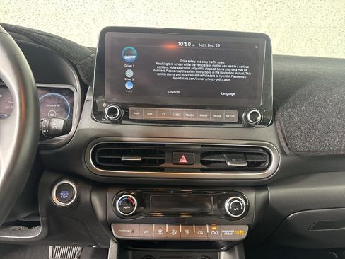 Used 2023 Hyundai Kona Limited image 15