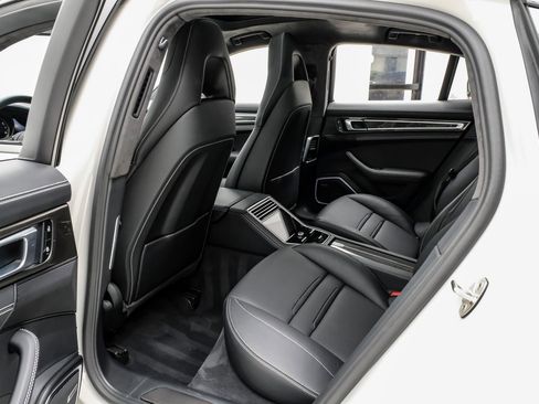 Used 2023 Porsche Panamera Turbo S image 35