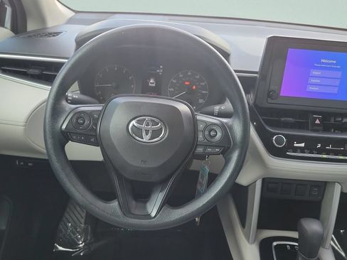 Used 2024 Toyota Corolla Cross L FWD image 12