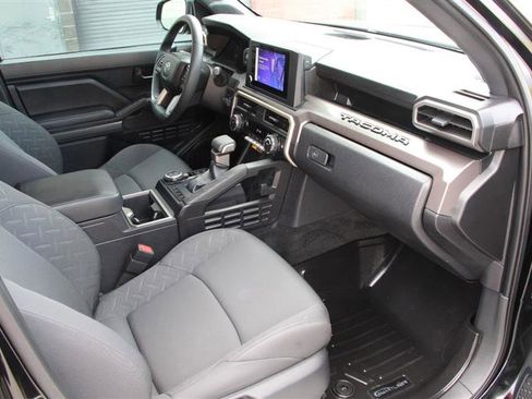 Used 2024 Toyota Tacoma SR5 image 17